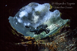 Juan Carlos and the cave, Las Estacas Mexico by Alejandro Topete 